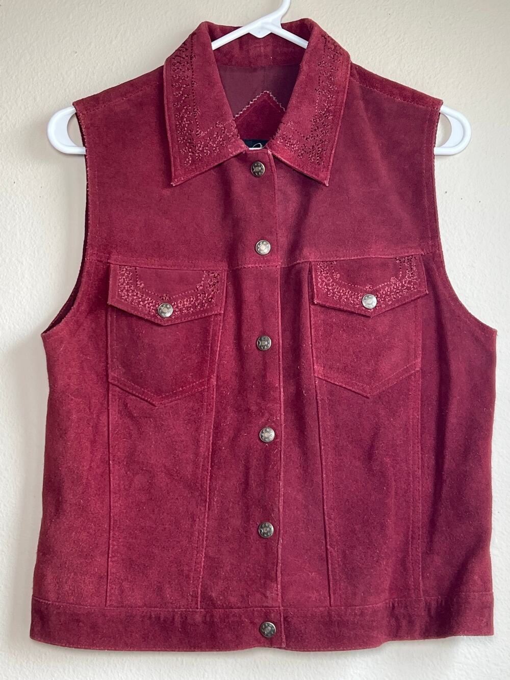 Vintage Asari Collection Small Burgundy Suede Leather Embroidered Snap Vest